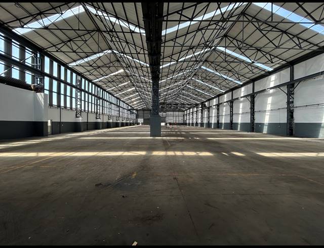 7,255M² WAREHOUSE TO LET IN EPPING INDUSTRIAL
